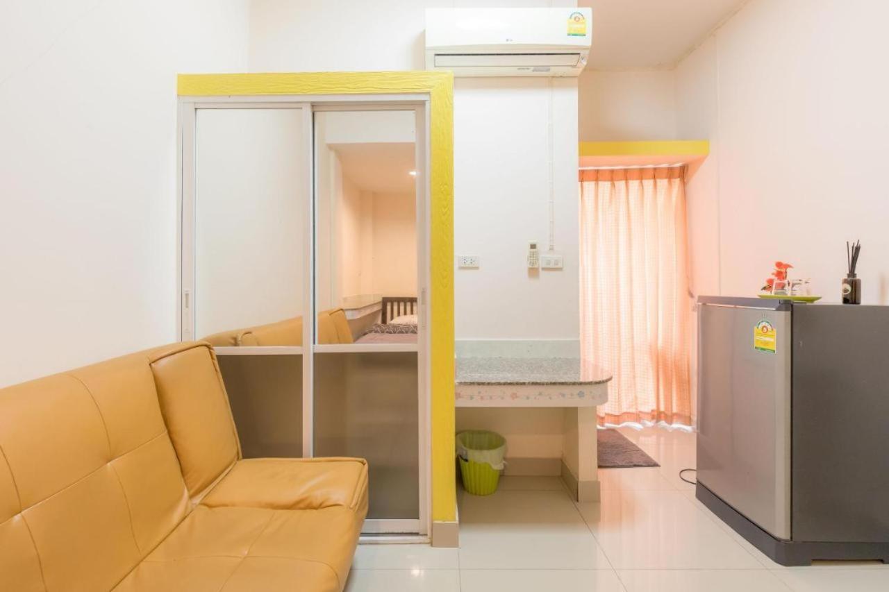 Oyo 75405 Ladda Place Bangkok Kültér fotó